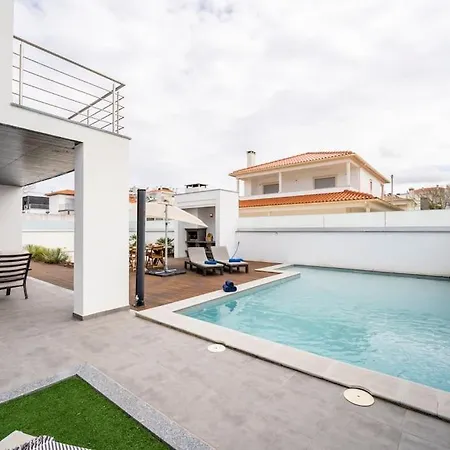 Vila - Pool, Bbq And Boule/petanque