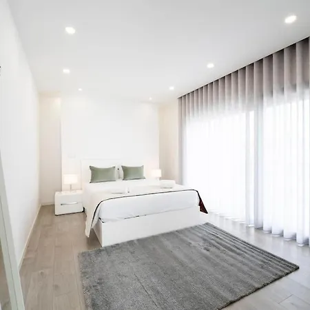 - Pool, Bbq And Boule/petanque Vila