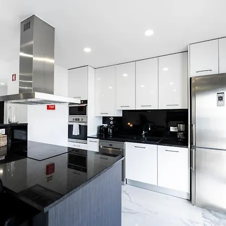 - Pool, Bbq And Boule/petanque Vila Nazaré