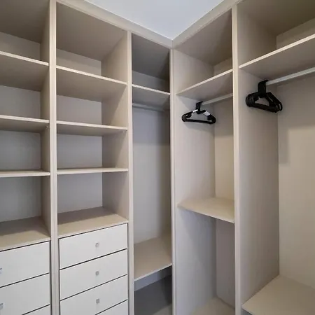 - Pool, Bbq And Boule/petanque *