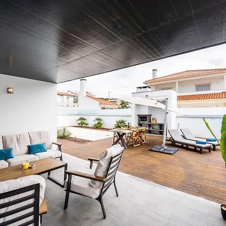 - Pool, Bbq And Boule/petanque Nazare