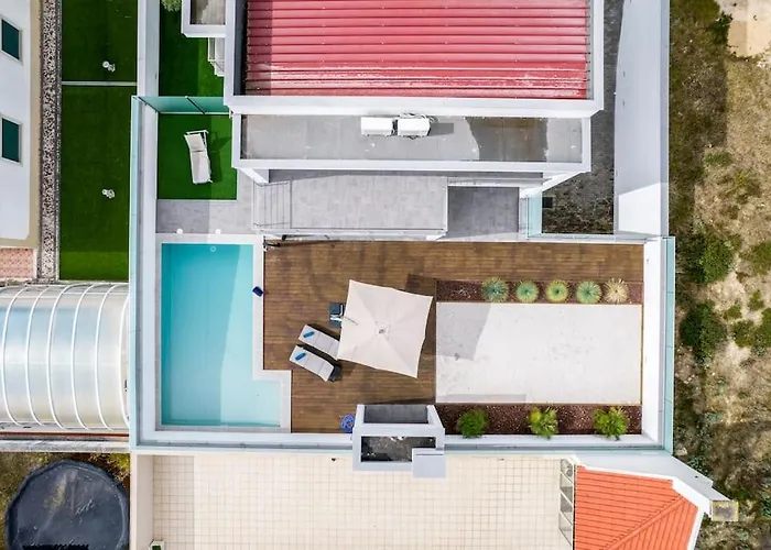 Villa - Pool, Bbq And Boule/petanque Nazare