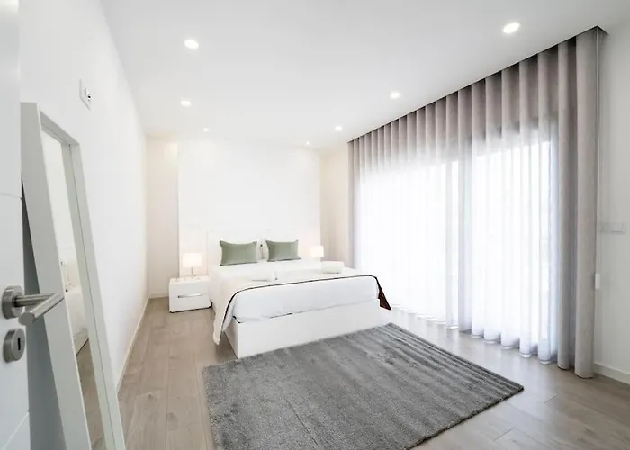 - Pool, Bbq And Boule/petanque וילה