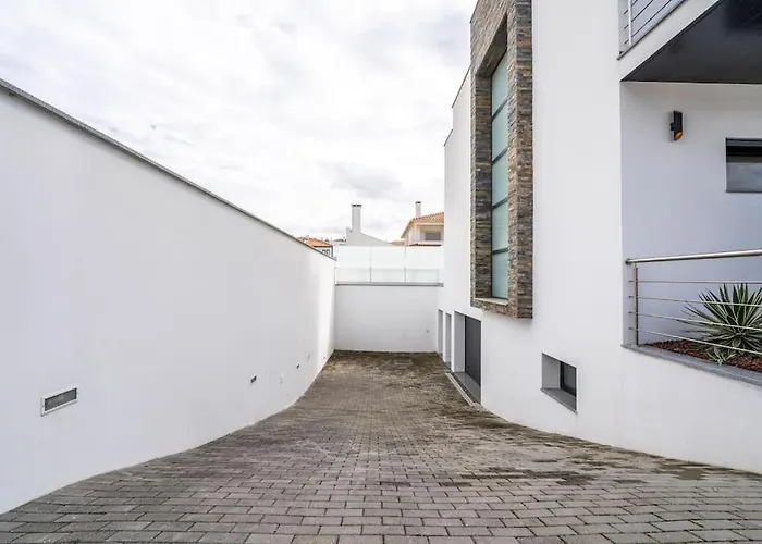 - Pool, Bbq And Boule/petanque וילה